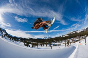 A snowboarder is seen at Mammoth Mountain. (Credit: John Lemieux/Flickr via Creative Commons)